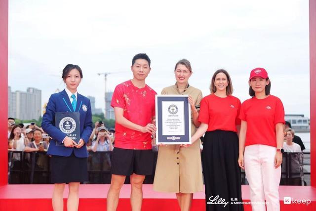 小布赢得中国顶级德比大战让一哥之争进入白热化,吴易昺输在了哪