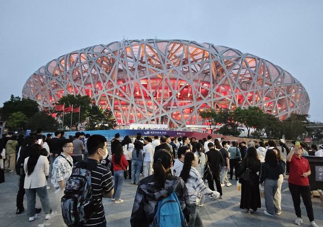 破船还没拖走,中菲爆发新冲突,菲方10分钟内2次动手,事态严重