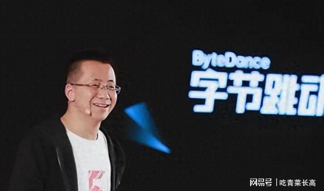 路阻且长!郑钦文德雷珀轨迹竟神同步!