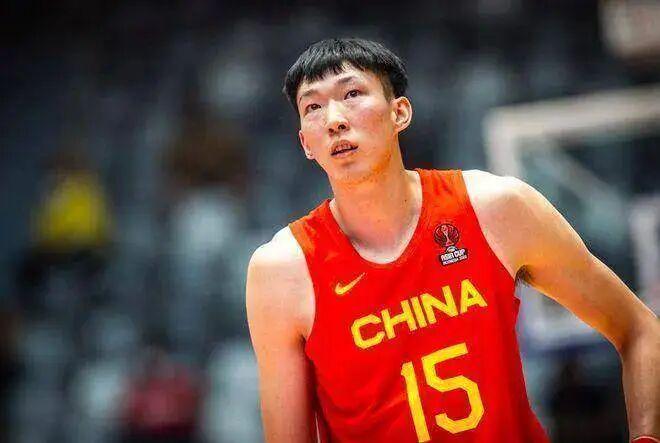 中国球队邀请詹姆斯加盟！给出3个理由，很容易让人拒绝...