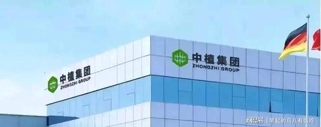 女中学生偷尝禁果，私奔不成全家遭灭门，一枚血脚印牵出不伦之恋