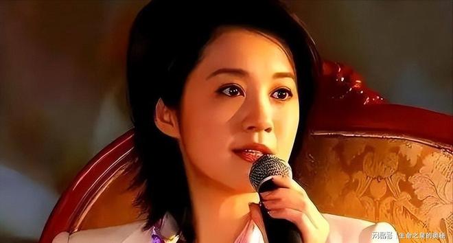 西蒙斯布朗成76人隐形优势