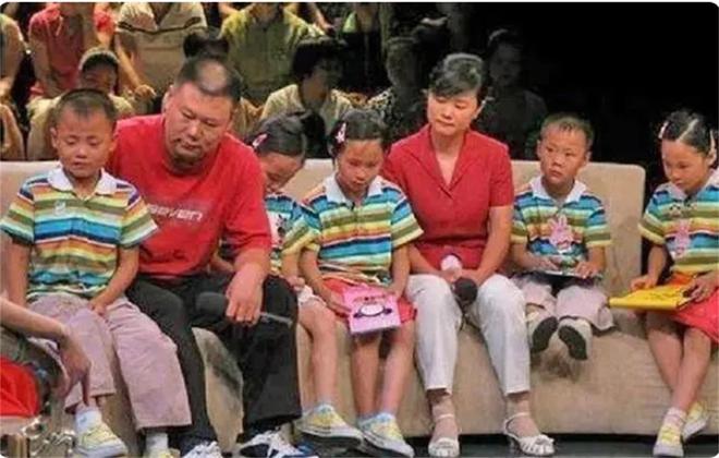 九局连杀缔造青春传奇！19岁安德列娃圆梦法网，师徒同心加冕新王