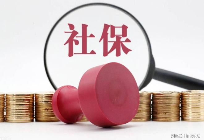 许嵩冯禧重庆办回门宴，岳母出镜戴黄金贵气，1680元的香水伴手礼