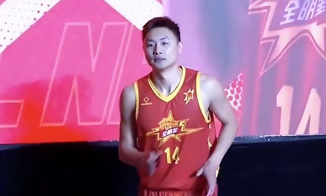 4小时搞定1笔转会！皇马官宣21岁前锋加盟：穆帅钦点 西甲25场11球