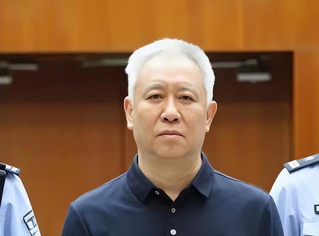 李梦翻红了！大V：郑薇说李梦是最好的！李梦：丑陋的只有人性